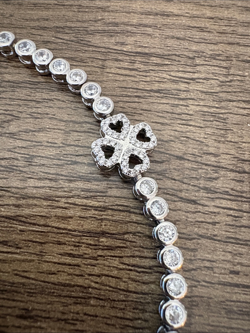 Pretty Bird Silver-Tone Crystal Clover Bracelet with White Crystals